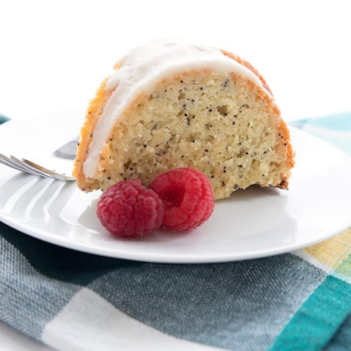 Keto Lemon Poppy Seed Cake