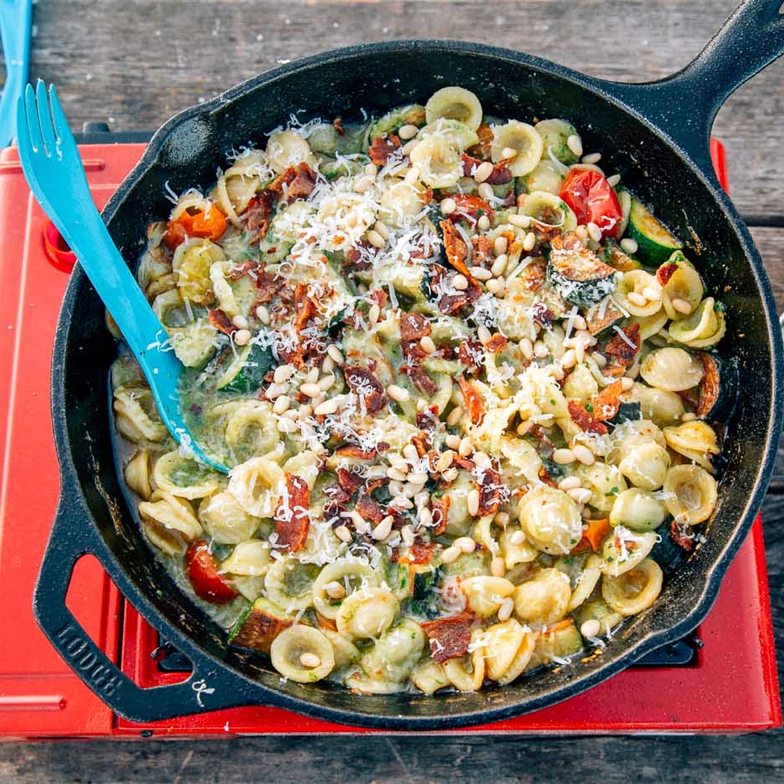 One Pot Pesto Pasta with Bacon
