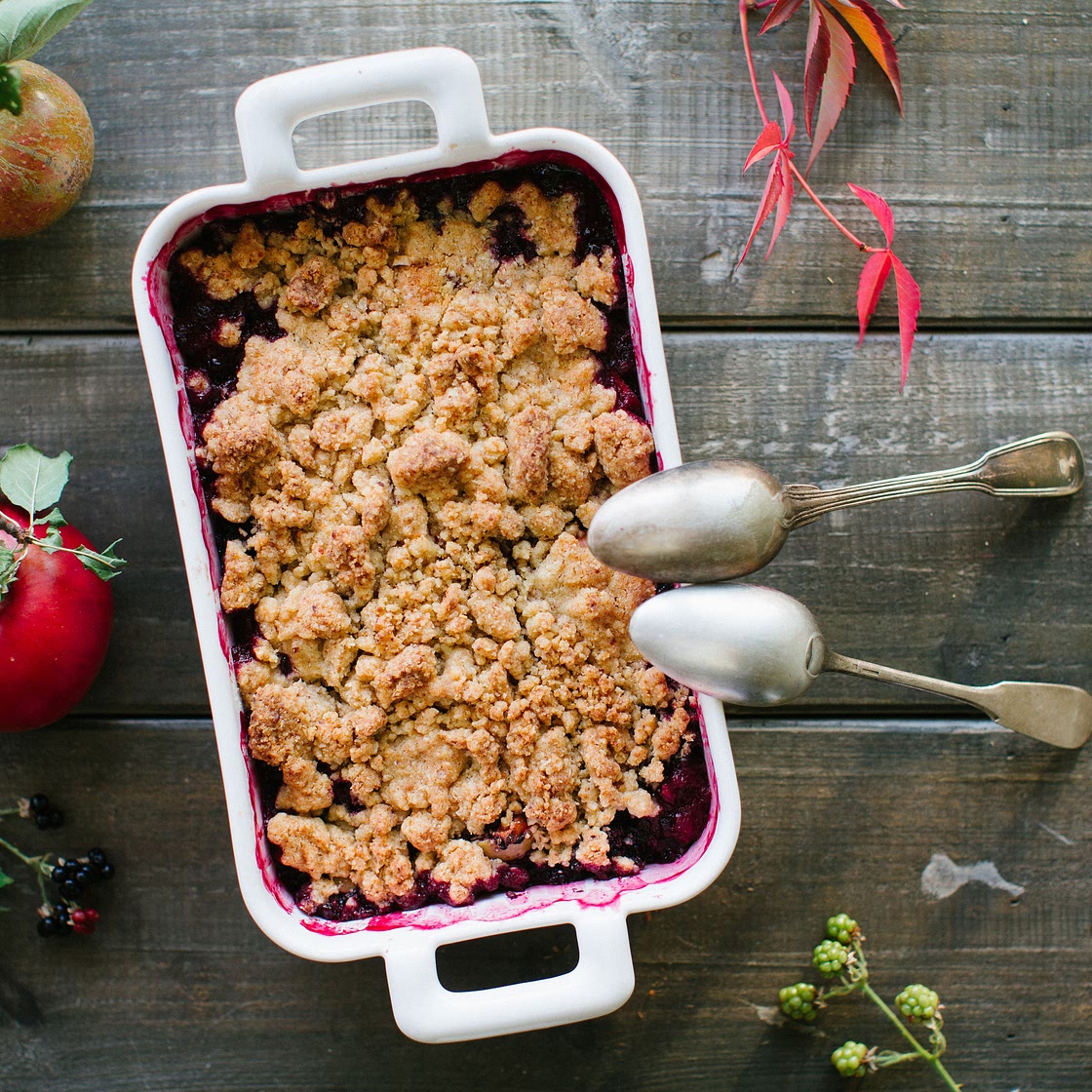 Easy apple and blackberry crumble
