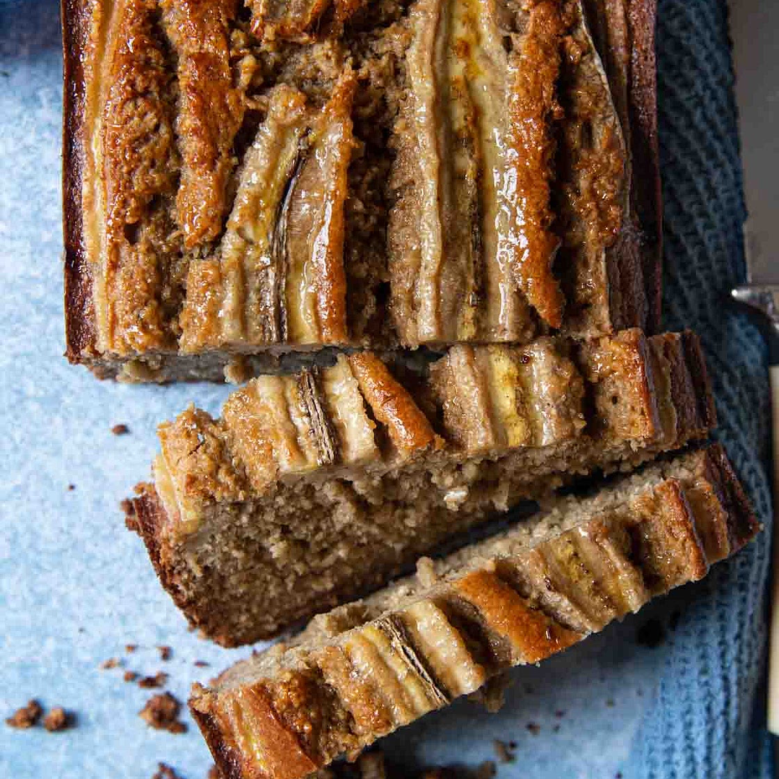 Moist Oat Flour Banana Bread (Extra Easy)