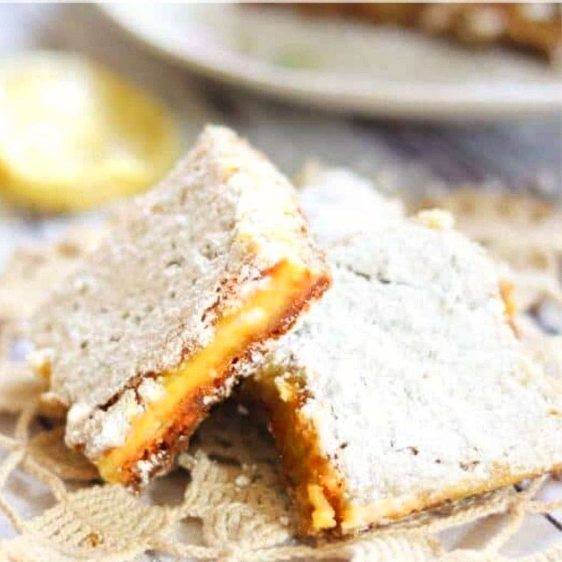 Lemon Bars with Gingersnap Crust