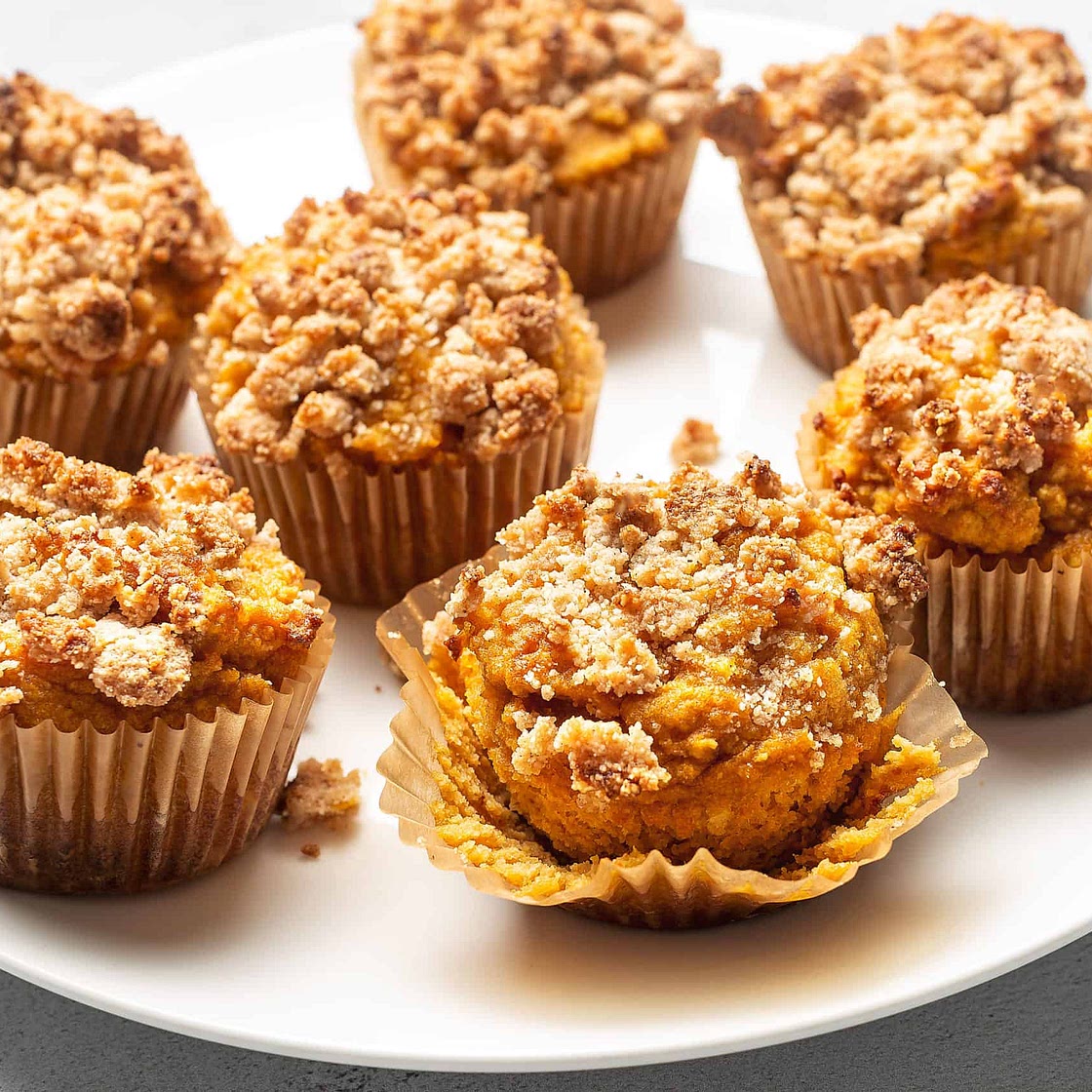 Keto Pumpkin Pie Muffins with Crumble Topping