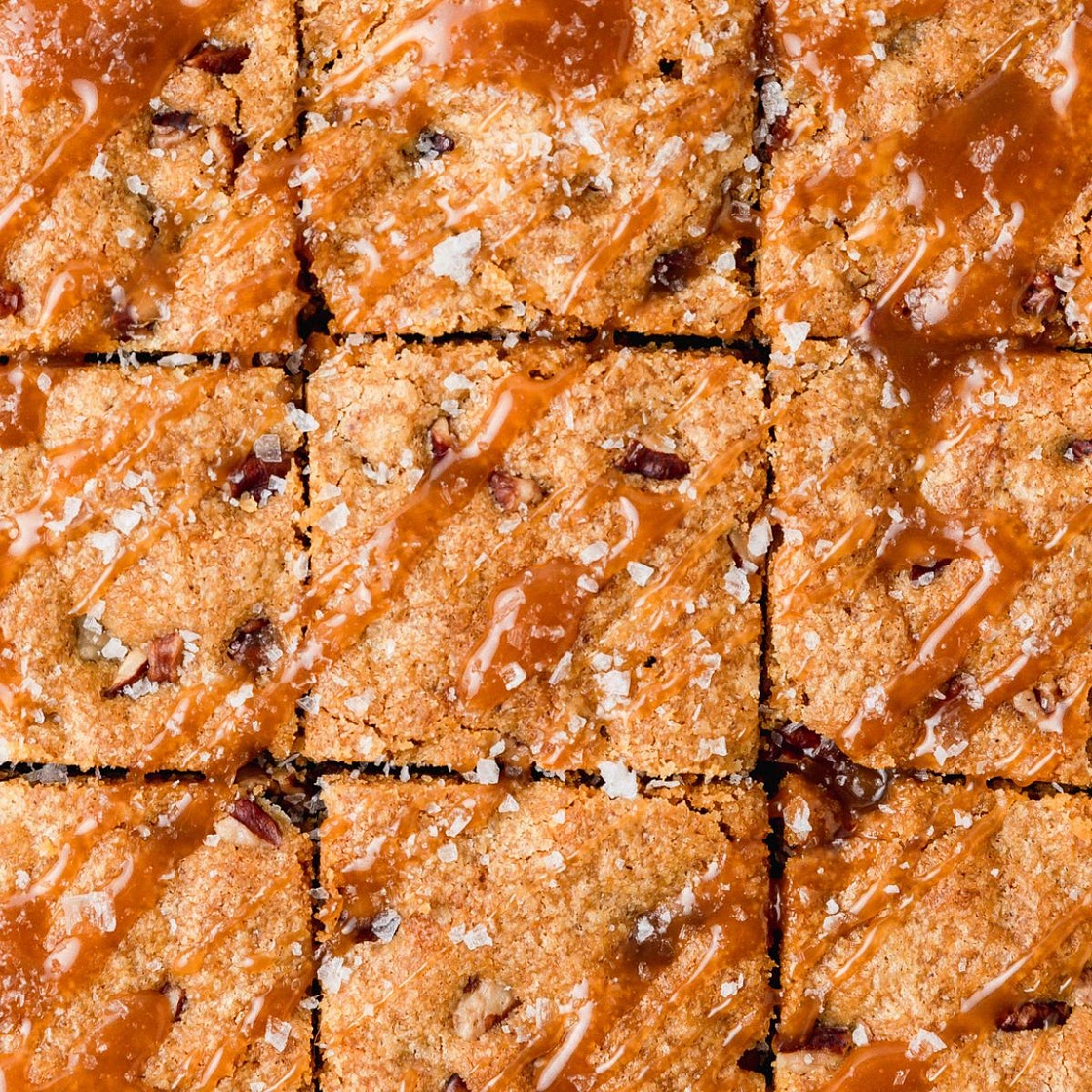 Pumpkin Caramel Blondies