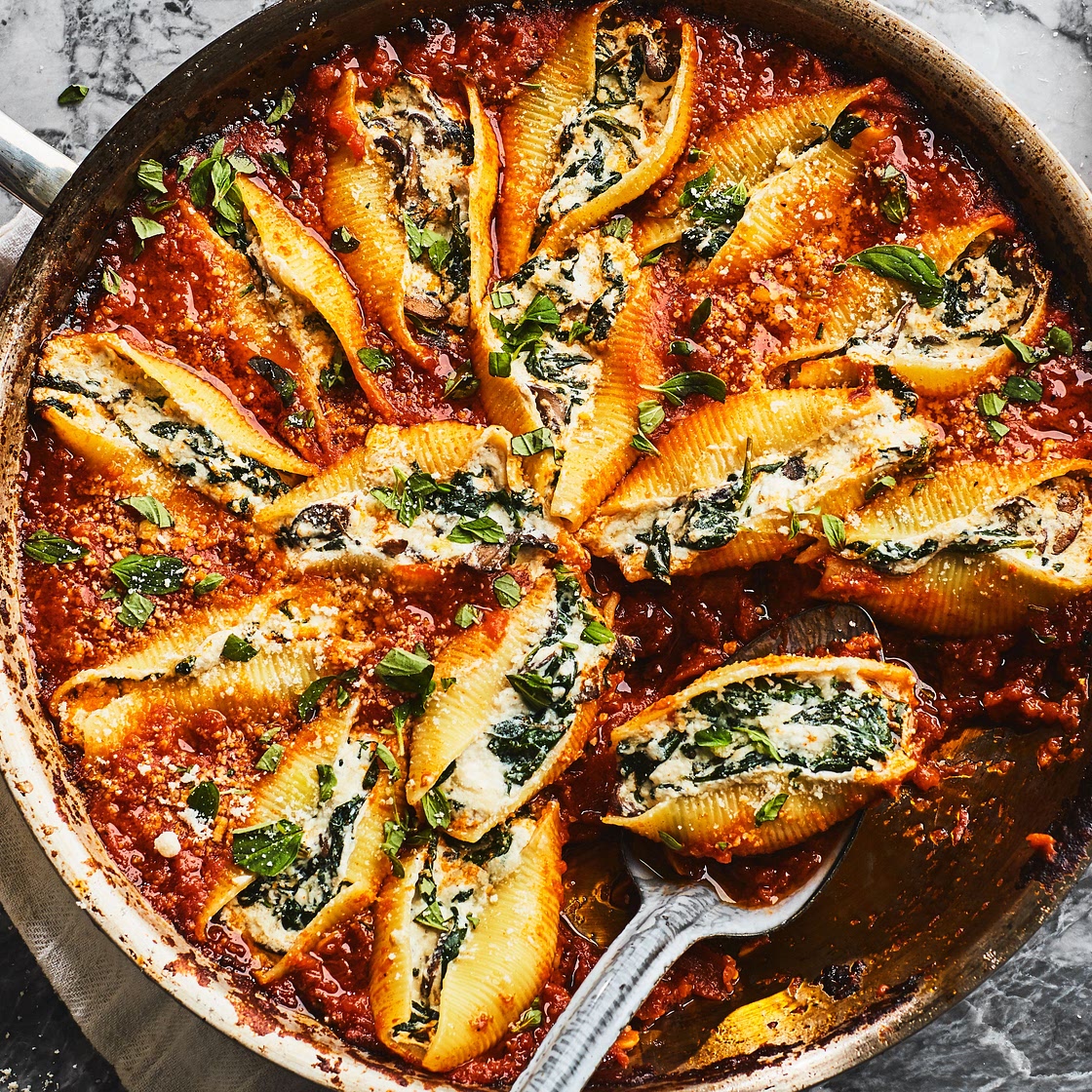 Easy Vegetarian Skillet Stuffed Shells