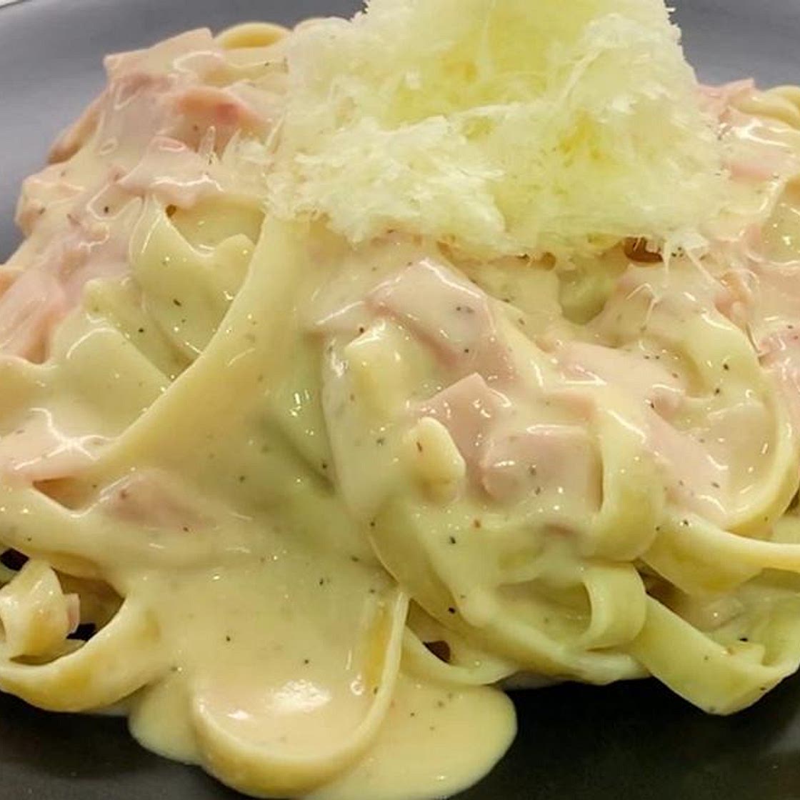 Fettucini a lo Alfredo: receta paso a paso VIDEO