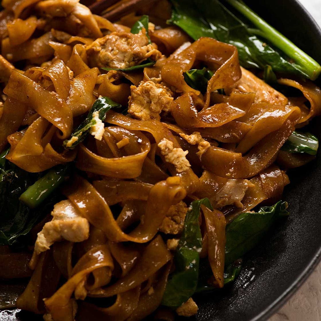 Pad See Ew - Thai Stir Fried Noodles