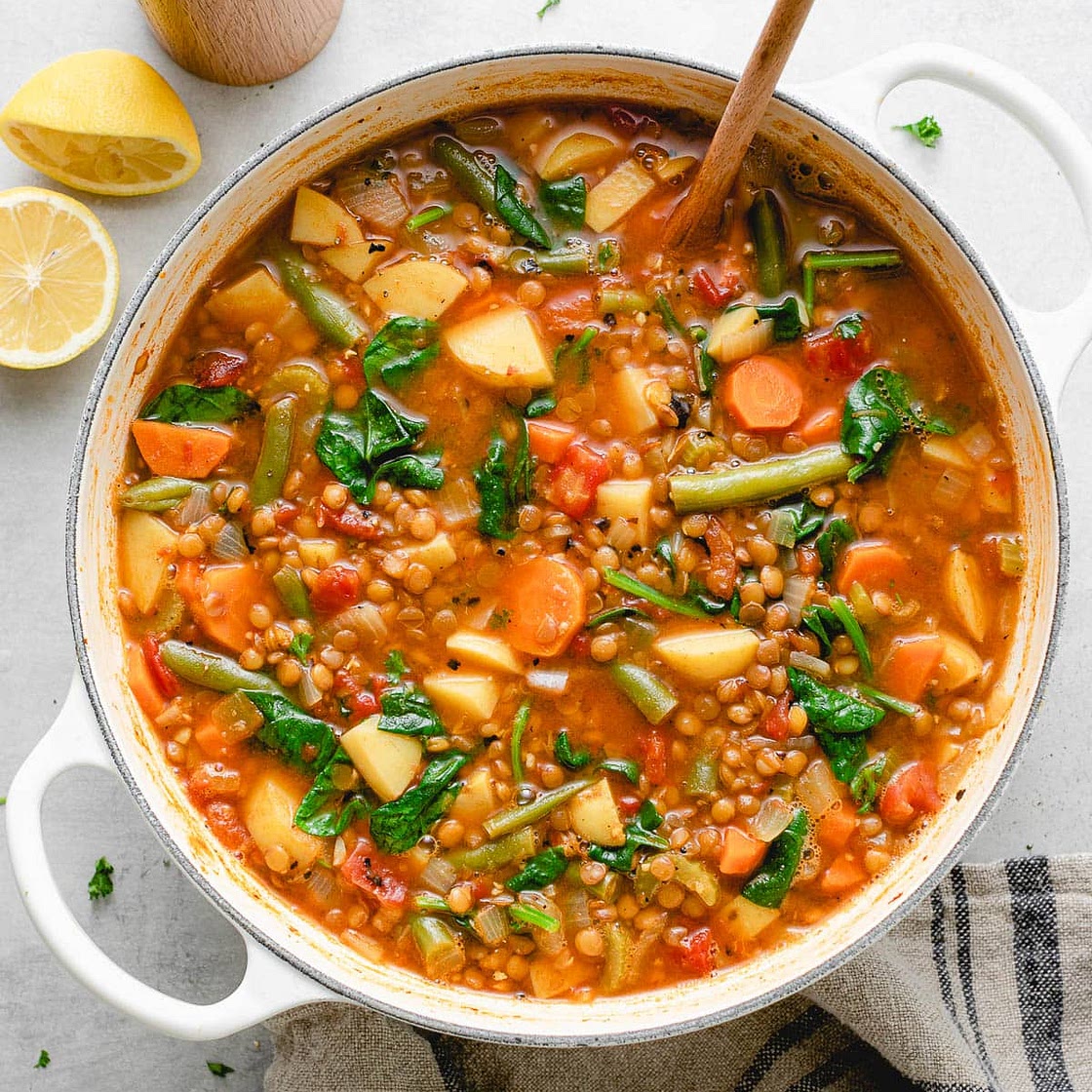 HEARTY VEGAN LENTIL SOUP