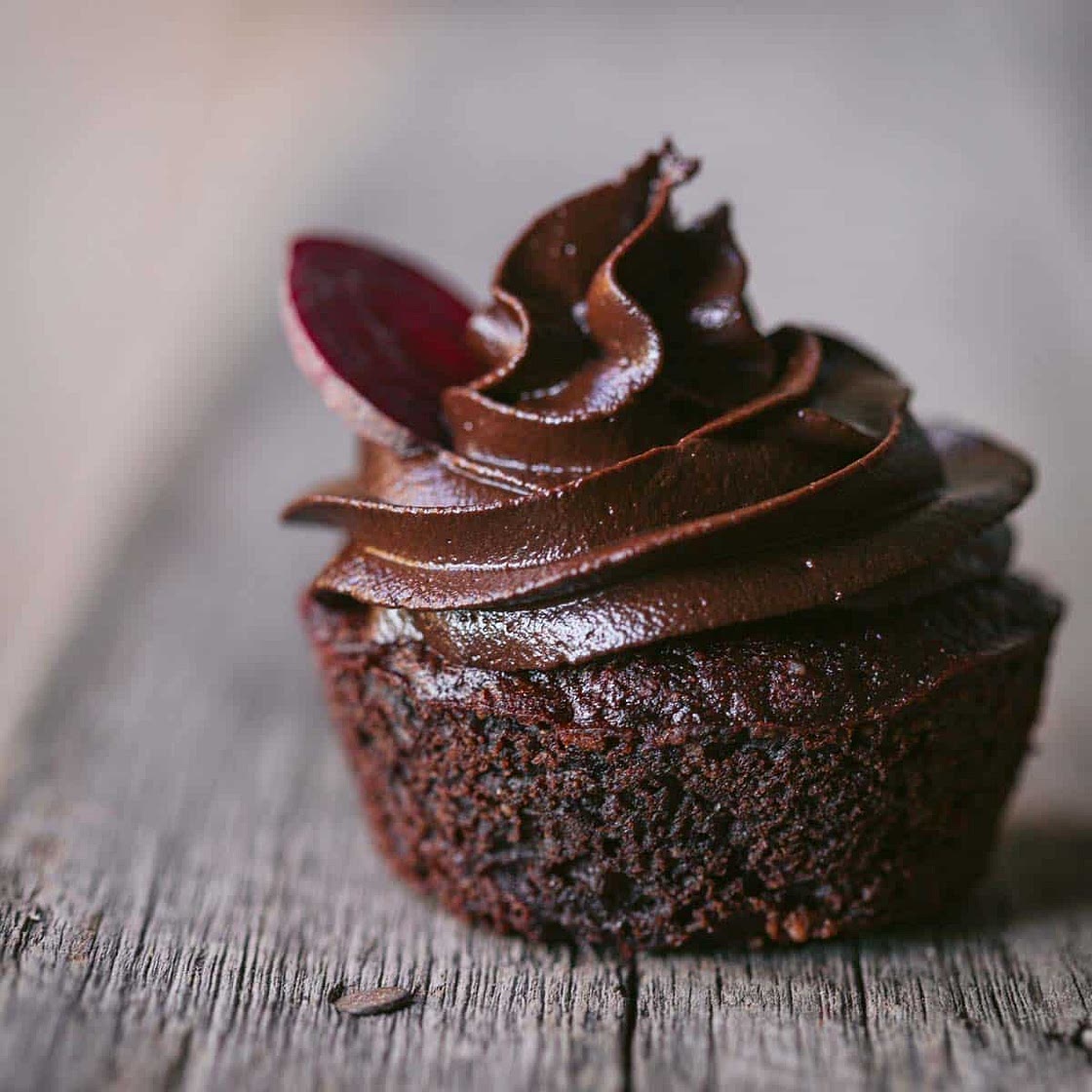 Healthy-ish Chocolate Beetroot Cakes