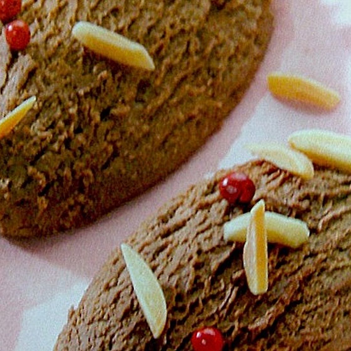 Schwarze Mousse au Chocolat