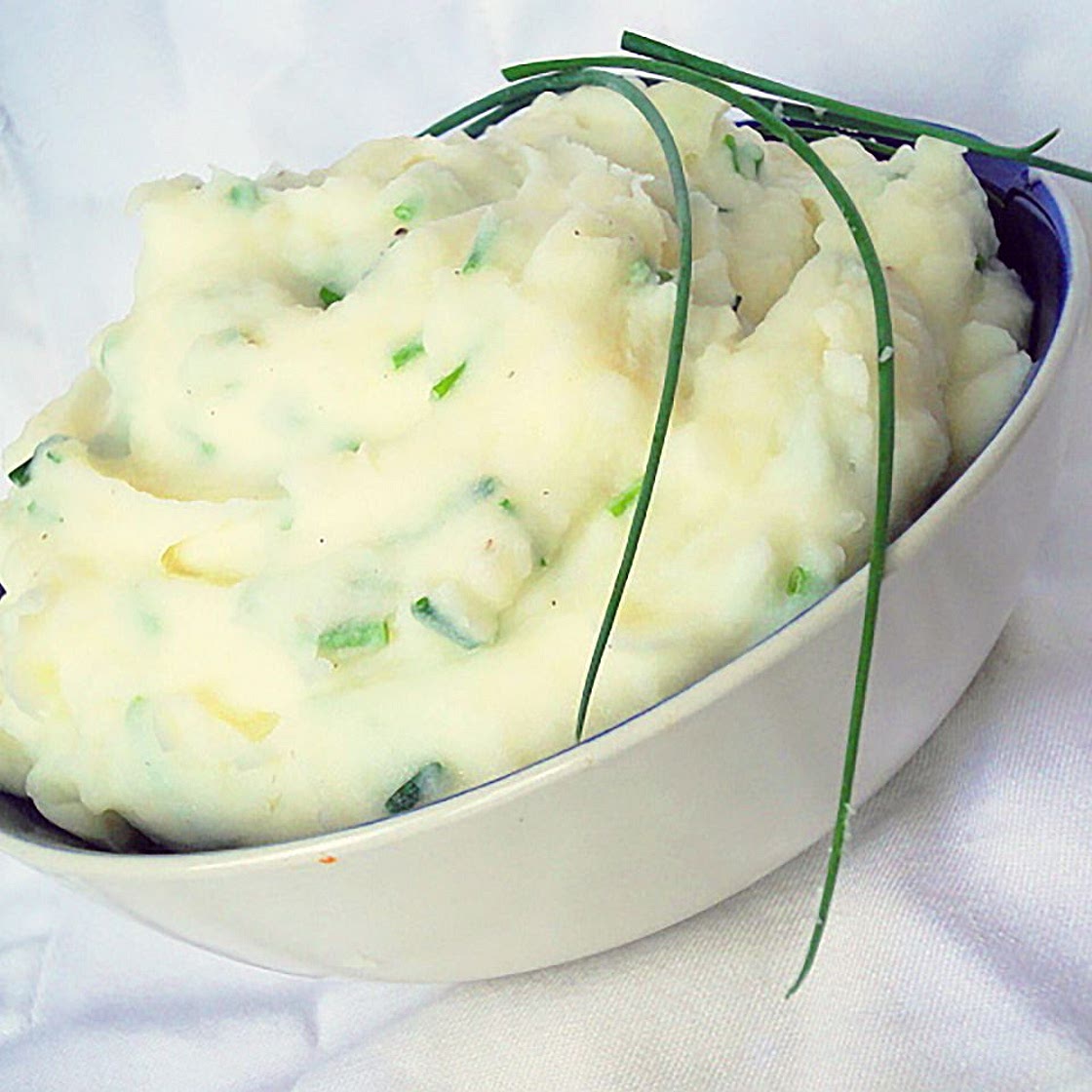 Sour Cream and Chive Mashed Potatoes