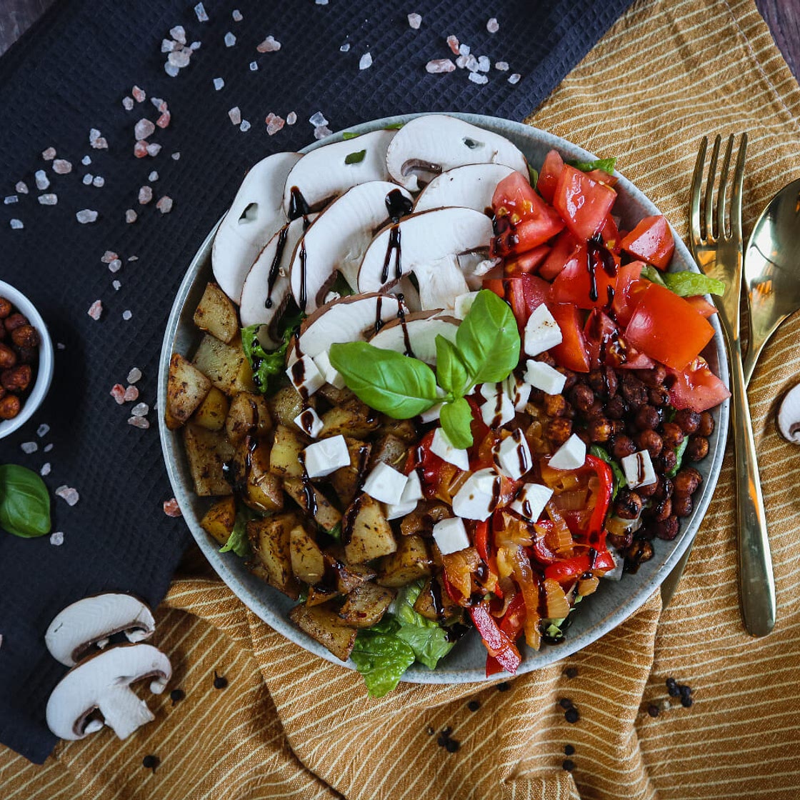 MEDITERRANE BOWL | mit Kartoffelwürfel