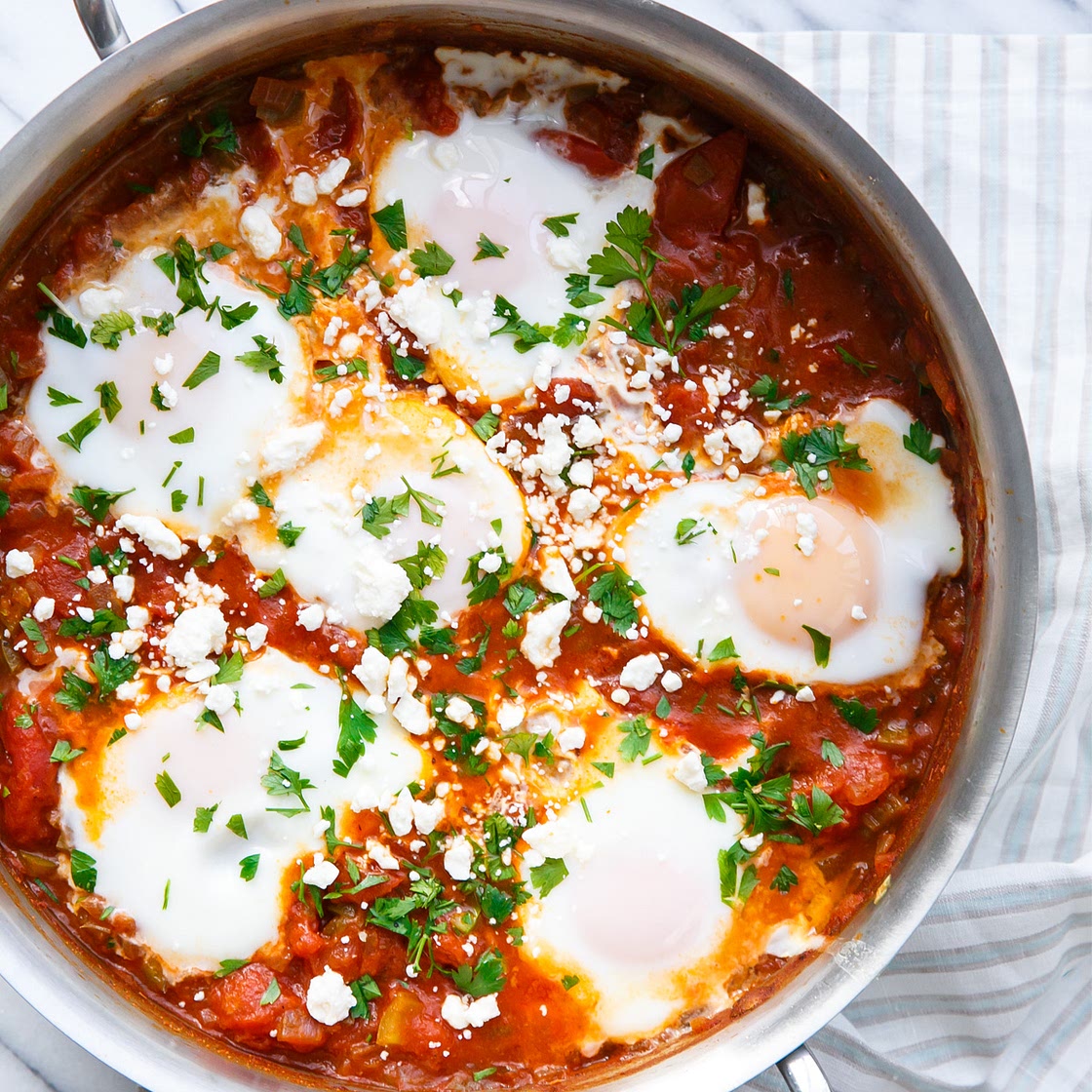 Shakshouka (Poached Eggs in Spicy Tomato Sauce)