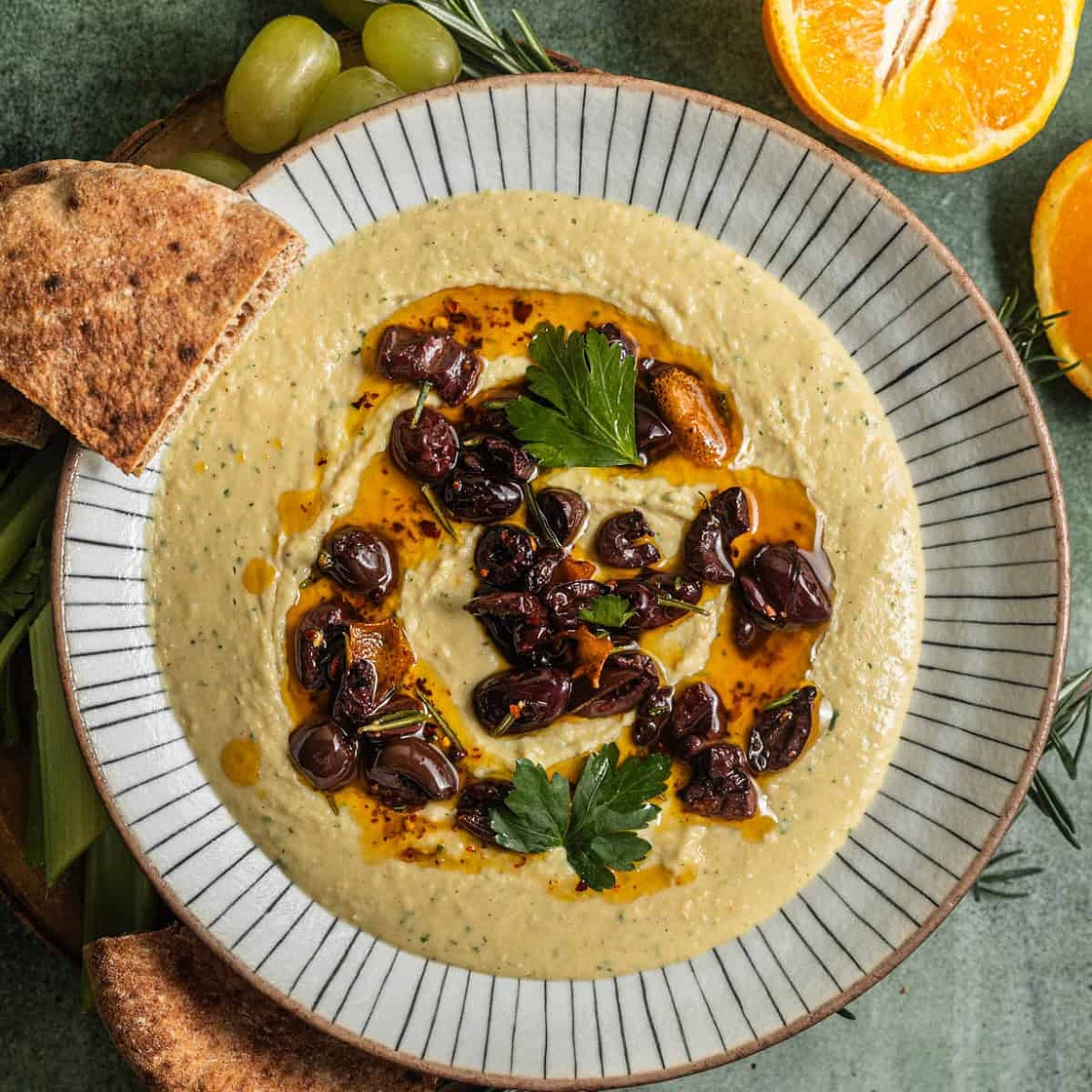 Garlicky White Bean Dip