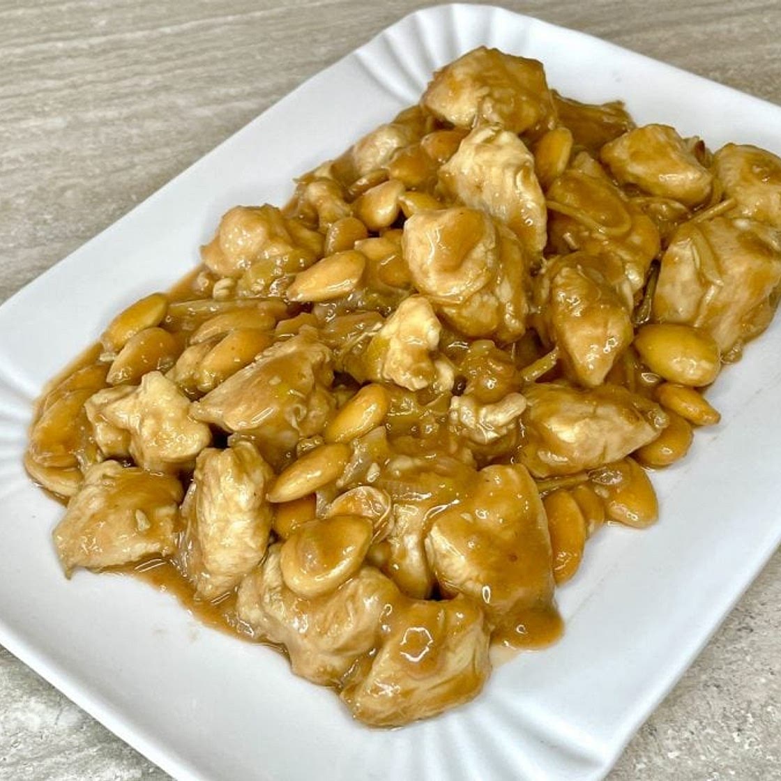 Pollo alle mandorle