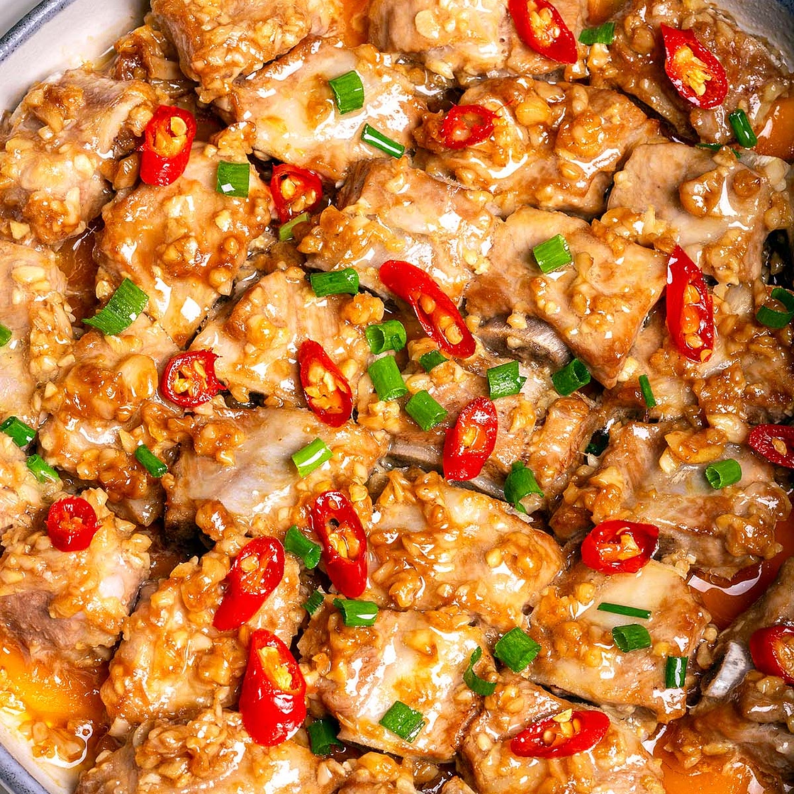 Steamed Ribs With Garlic Sauce
