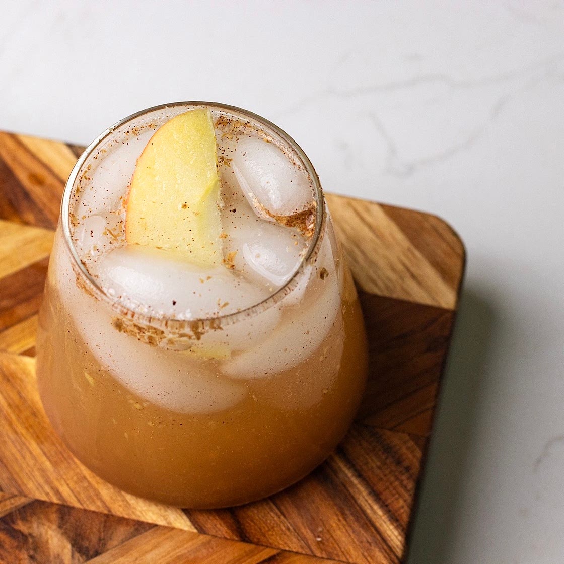 Ginger Apple Cider Spritzer Mocktail