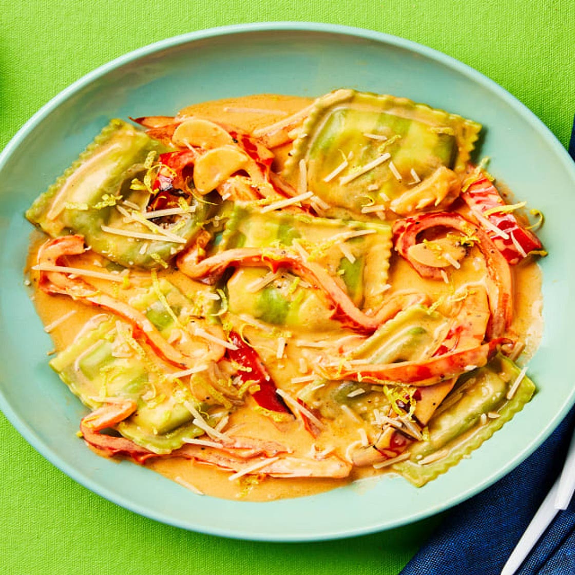Creamy Lemon Spinach Ricotta Ravioli with Bell Pepper & Parmesan