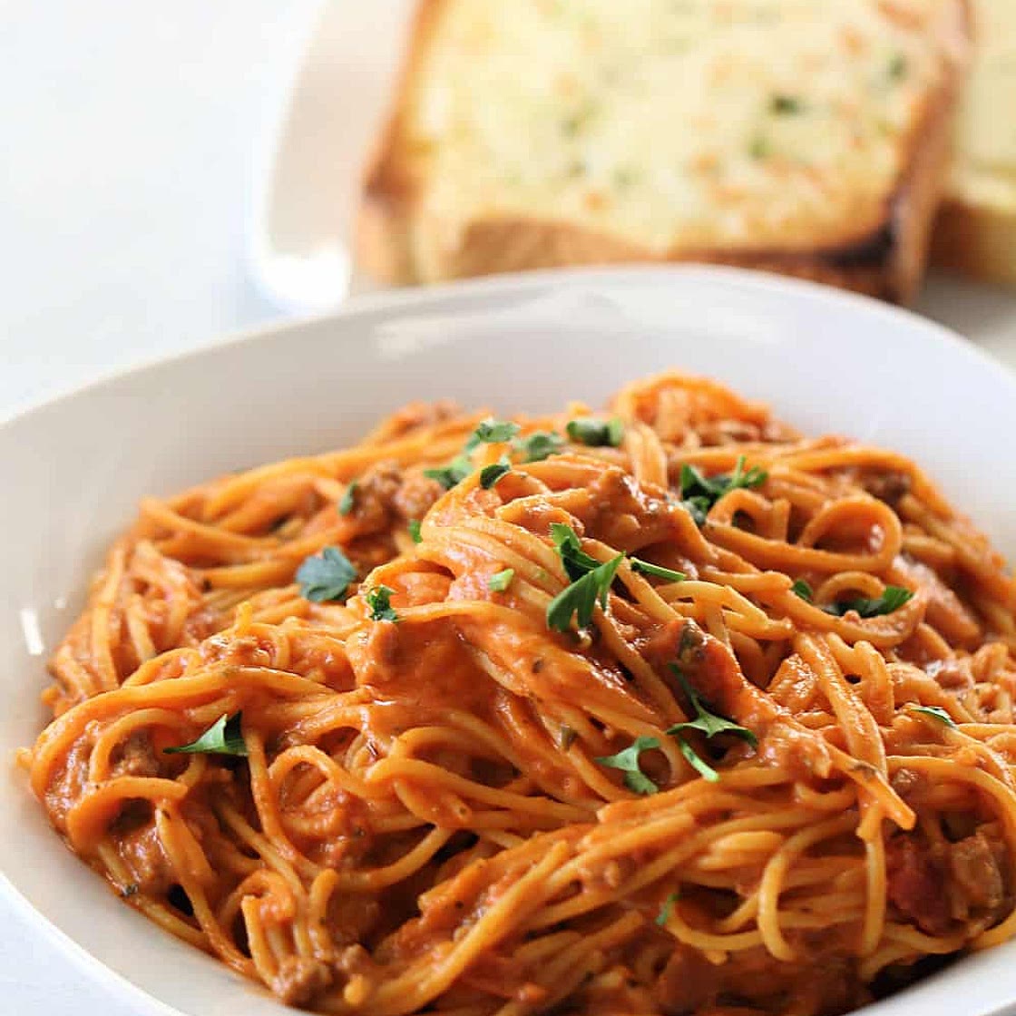 Slow Cooker Creamy Spaghetti Recipe