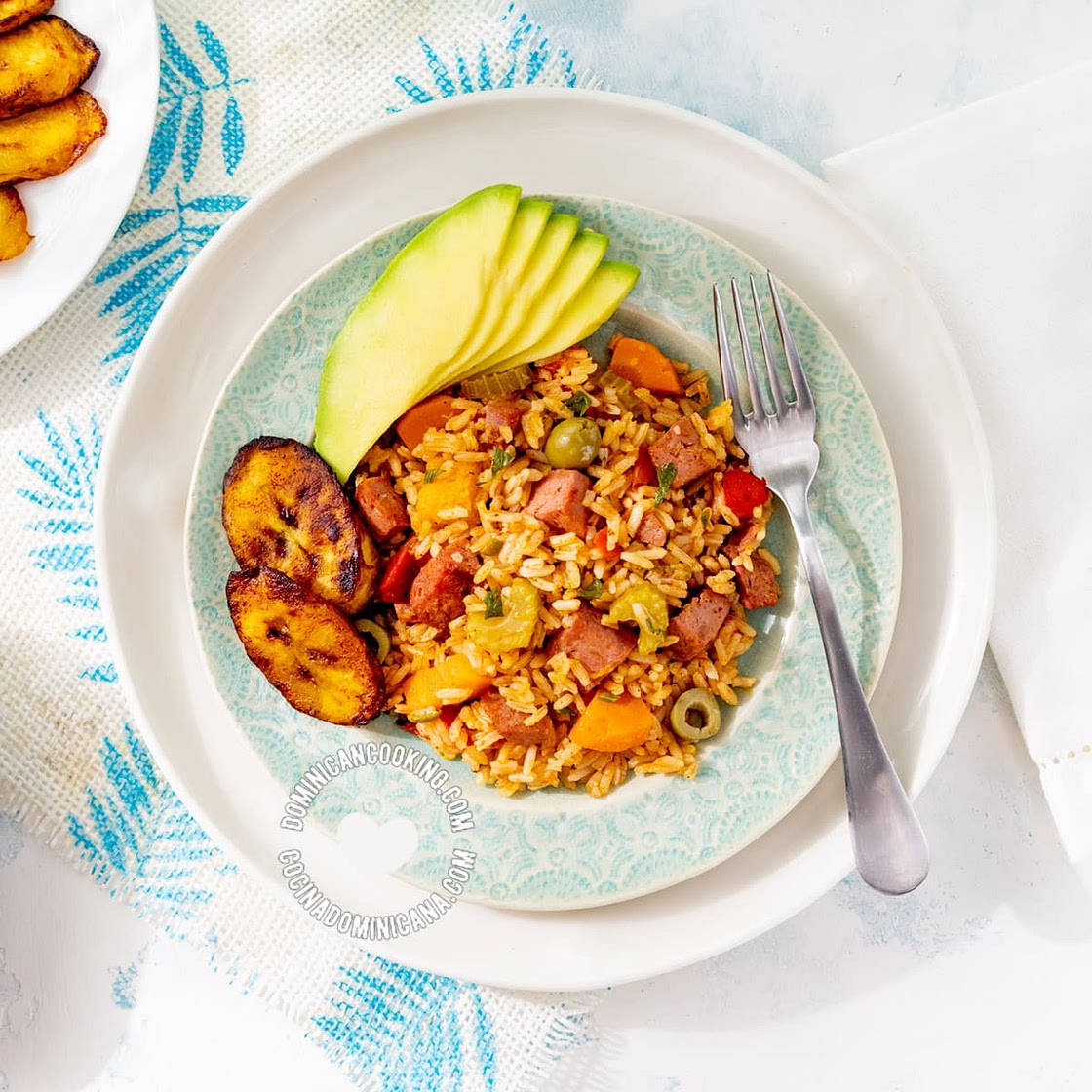 Locrio de Salami [Video+Recipe] Rice and Dominican Salami