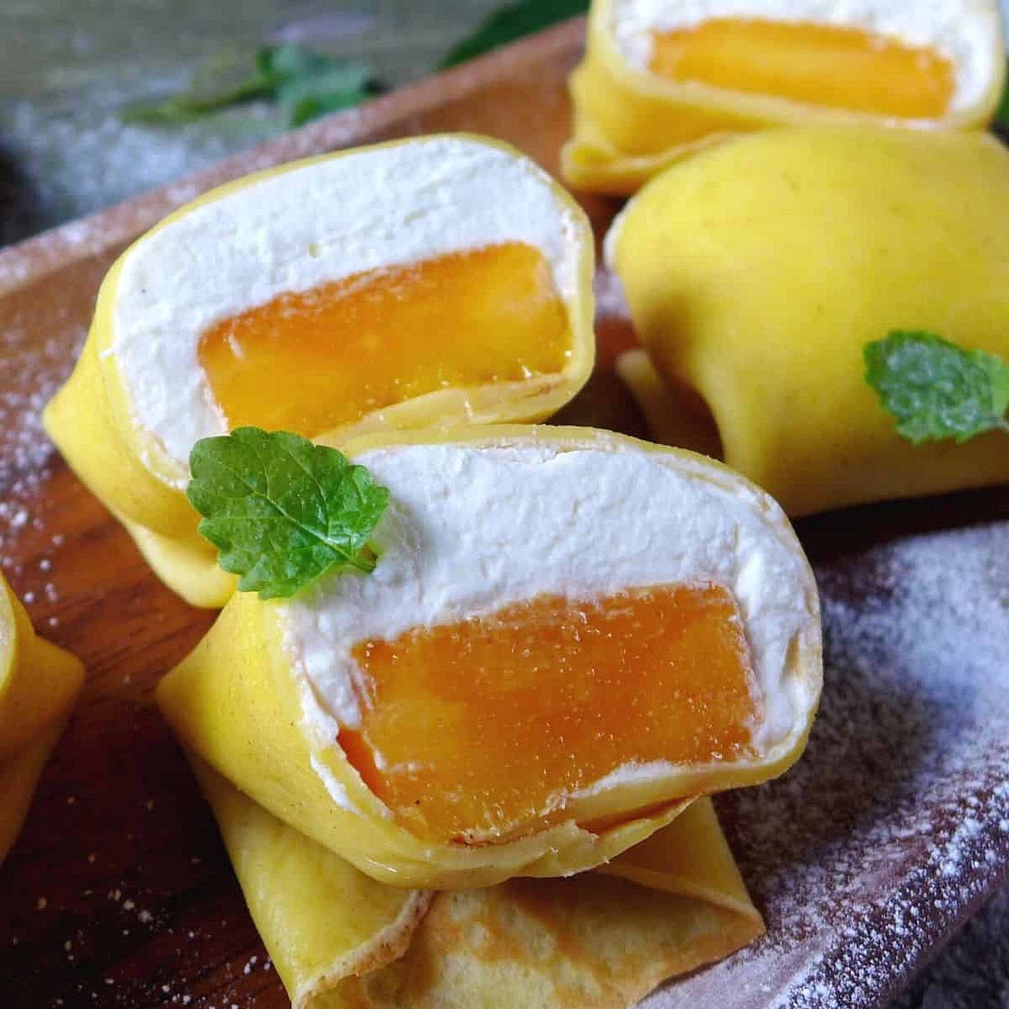 Hong Kong style mango pancake (芒果班戟)