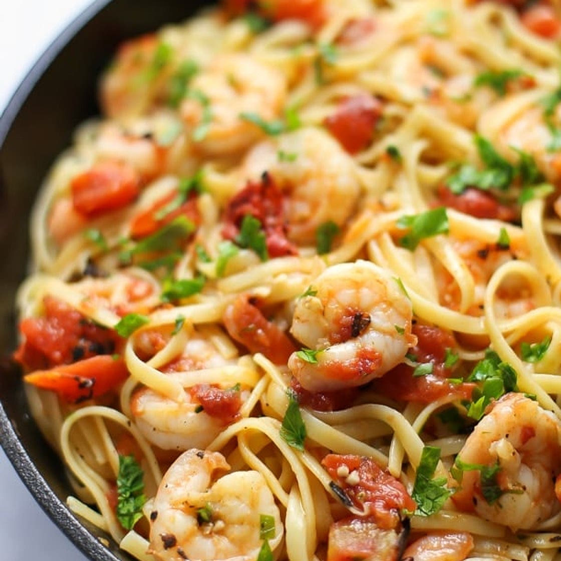Shrimp Fettuccine with White Wine Tomato Sauce
