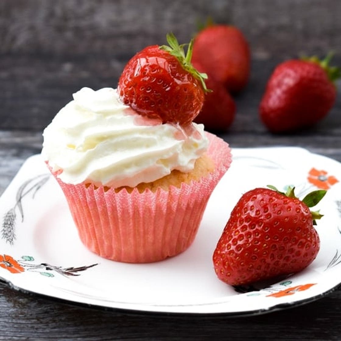 Vegan Strawberry & Cream Muffins