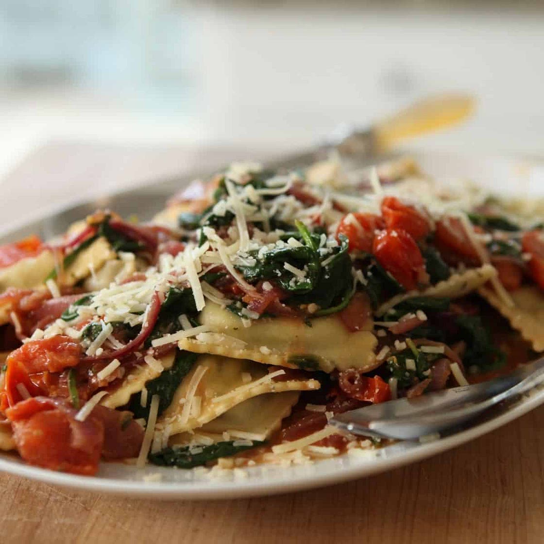 Spinach Ravioli with Sautéed Veggies