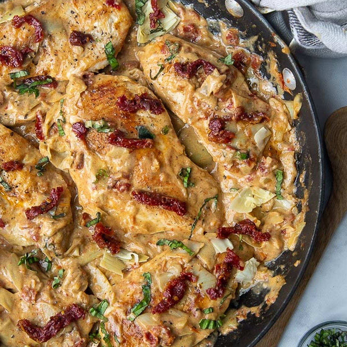 Creamy Sun Dried Tomato Artichoke Chicken (Quick!)