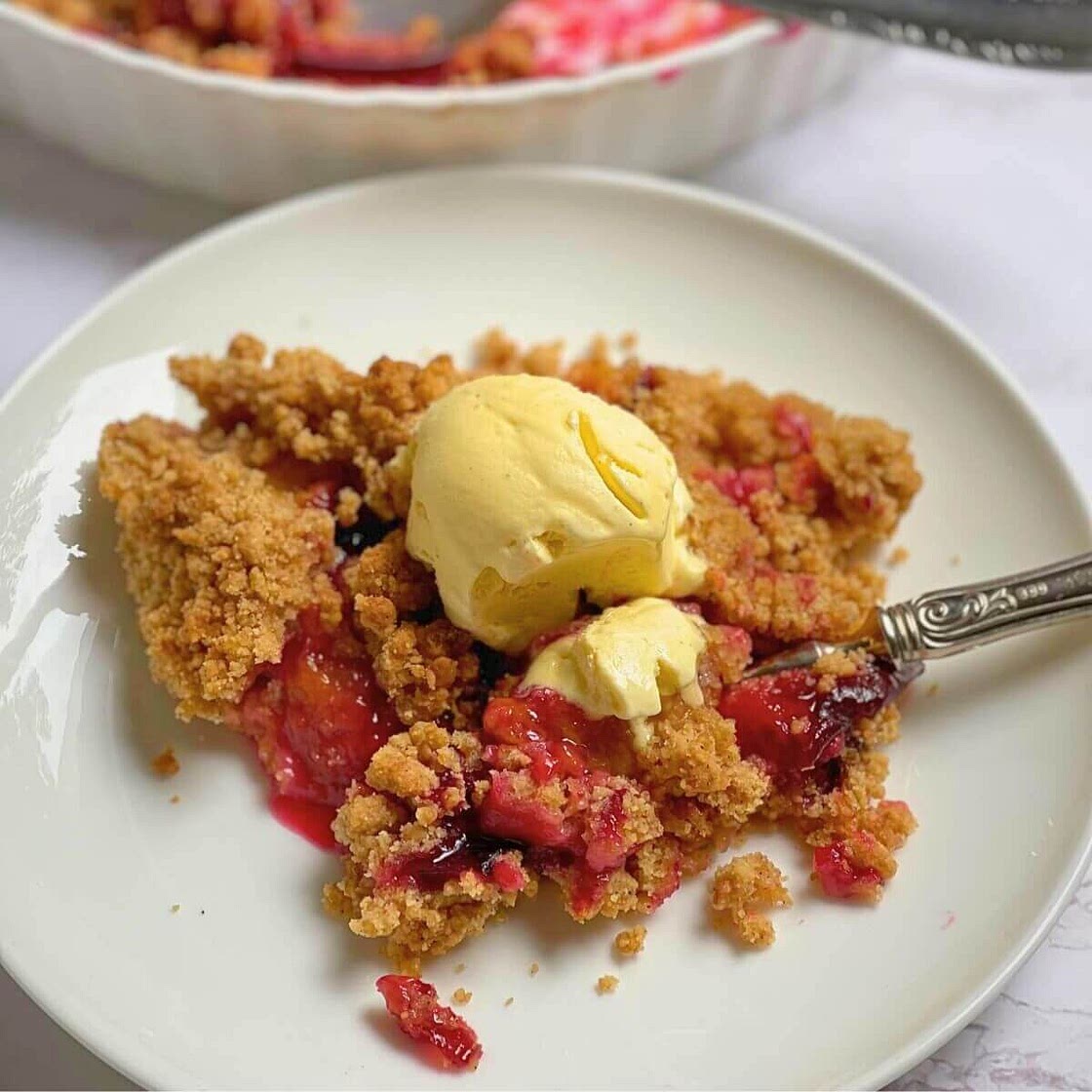 Plum Crumble
