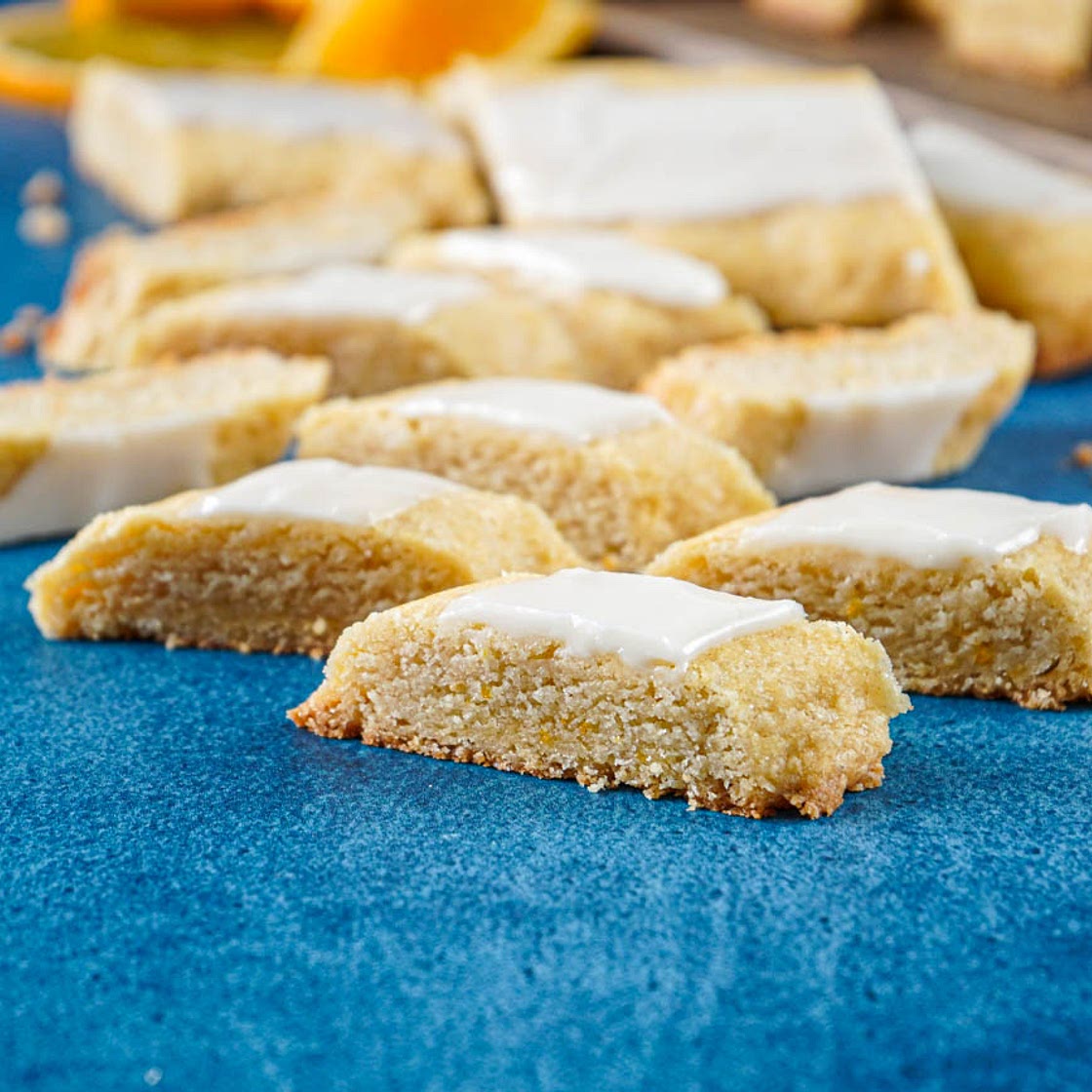 Apelsinsnittar (Swedish Orange Almond Slices)