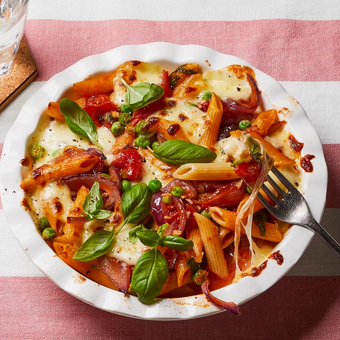 Tomato and pea pasta bake