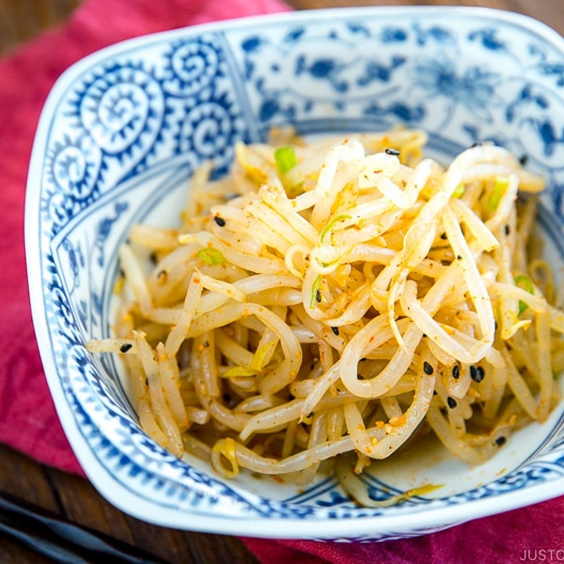 Spicy Bean Sprout Salad