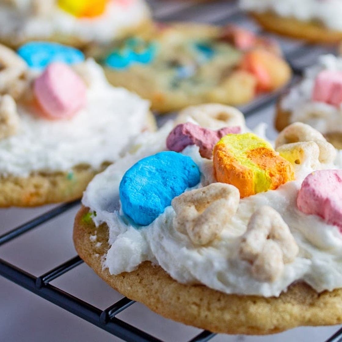 Lucky Charms Cookies