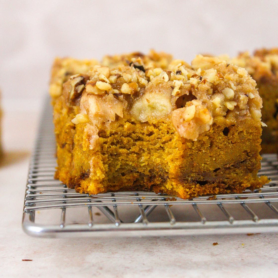 Apple Pumpkin Crumble Cake