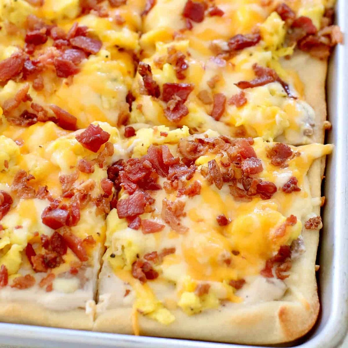 The Best Breakfast Pizza