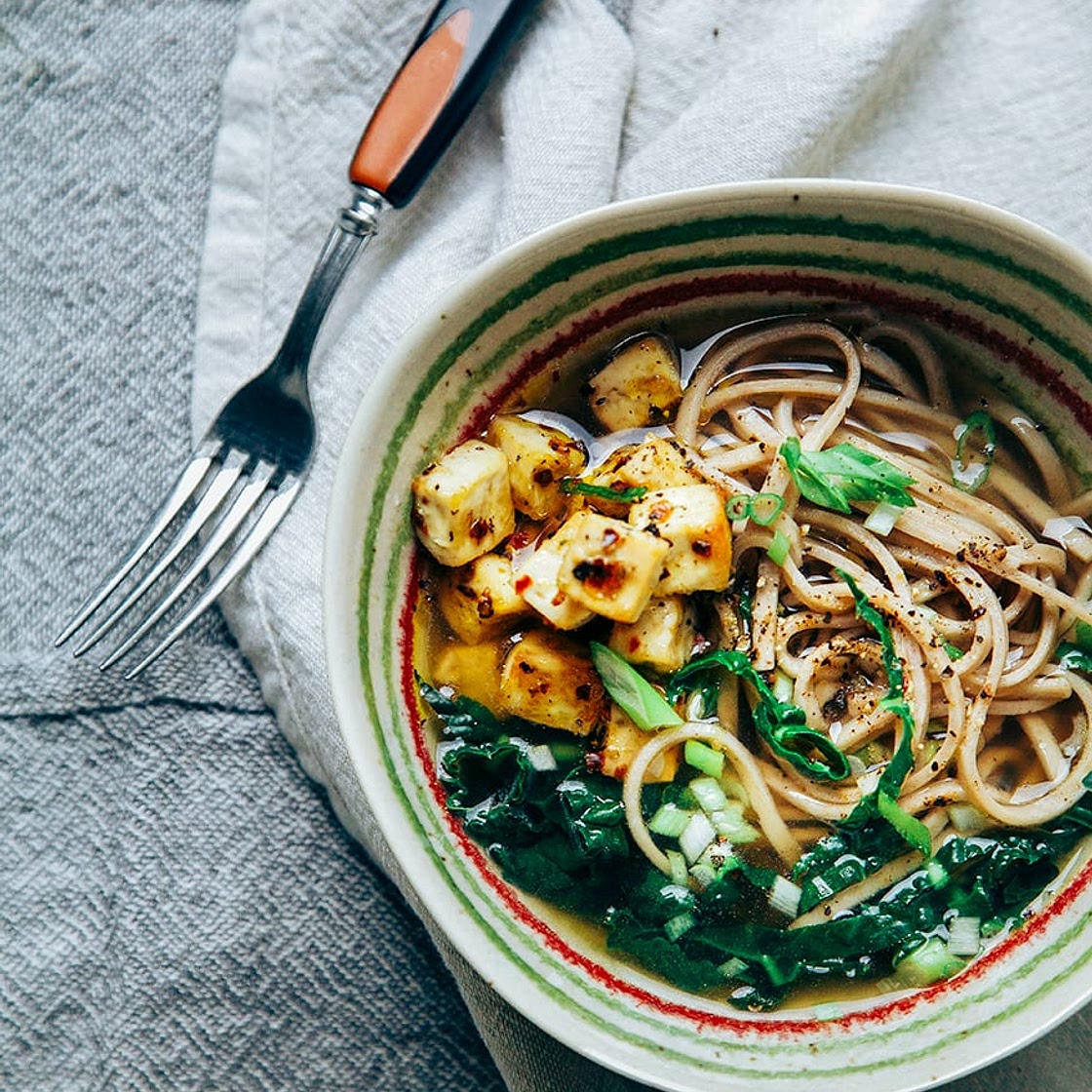 Garlic Pepper Soba with Chili Roasted Tofu