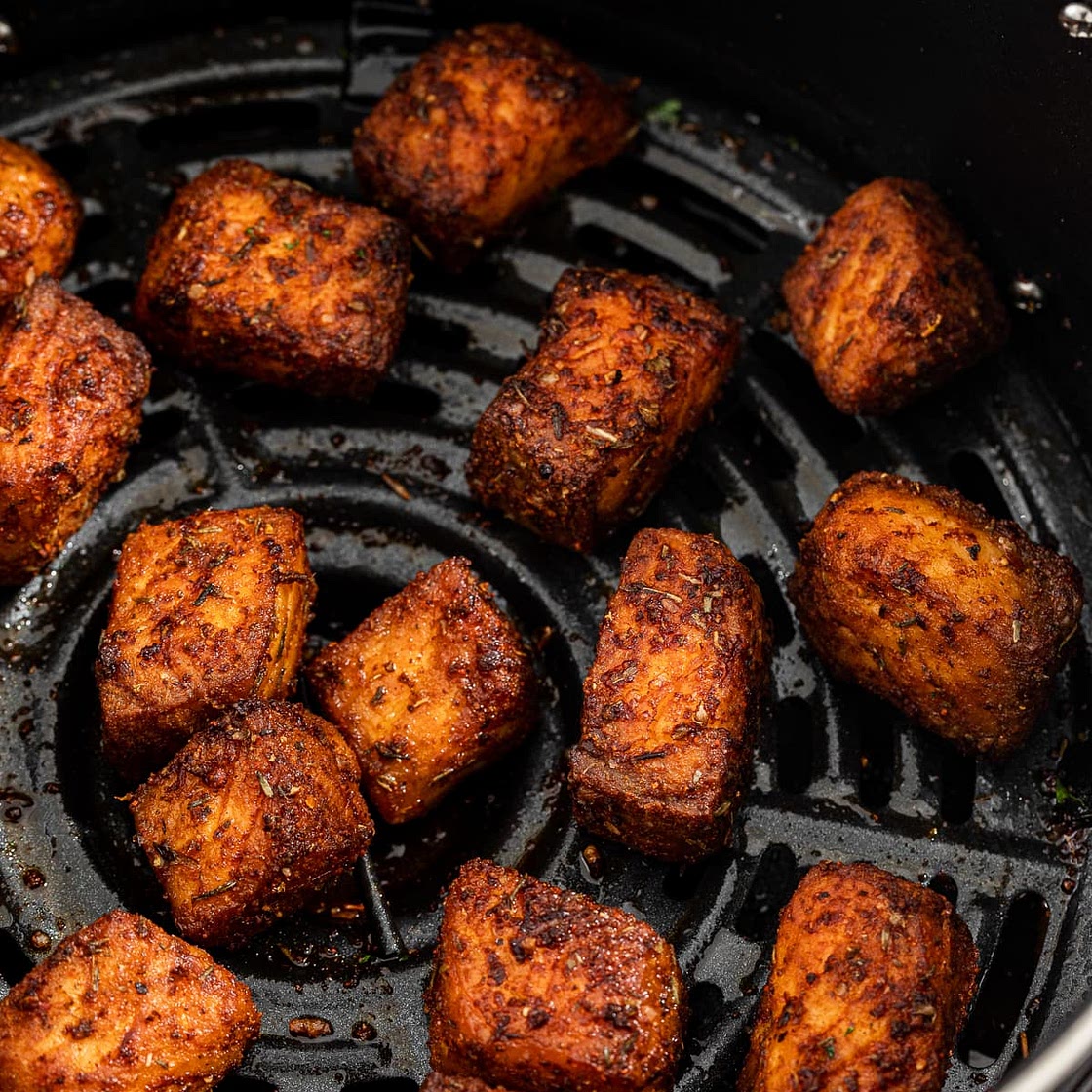 Blackened Air Fryer Salmon Bites