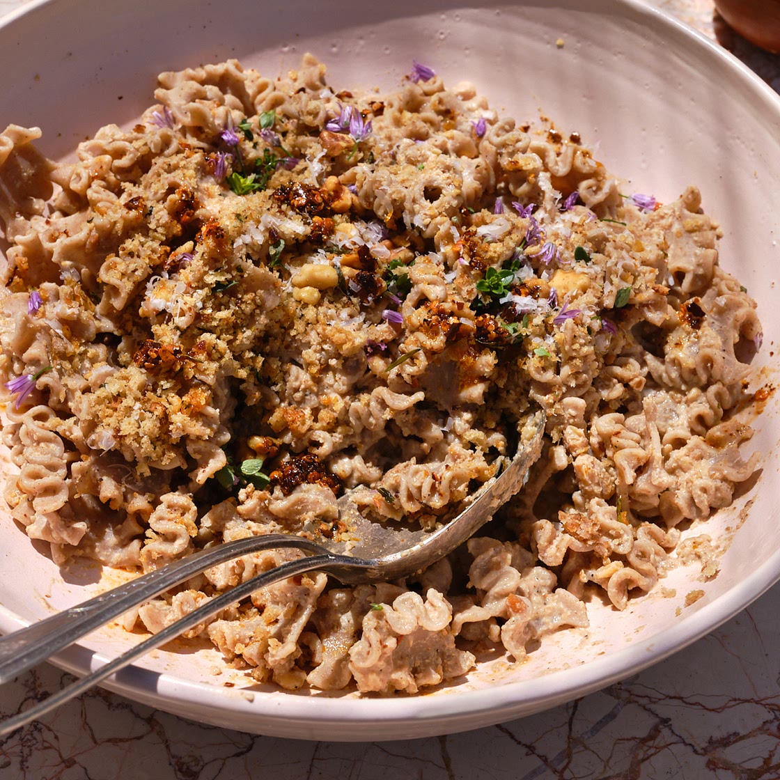 Pasta with Creamy Crushed Walnut Sauce