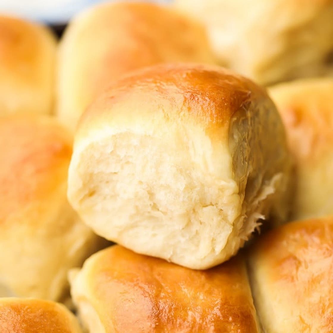 Vegan Dinner Rolls