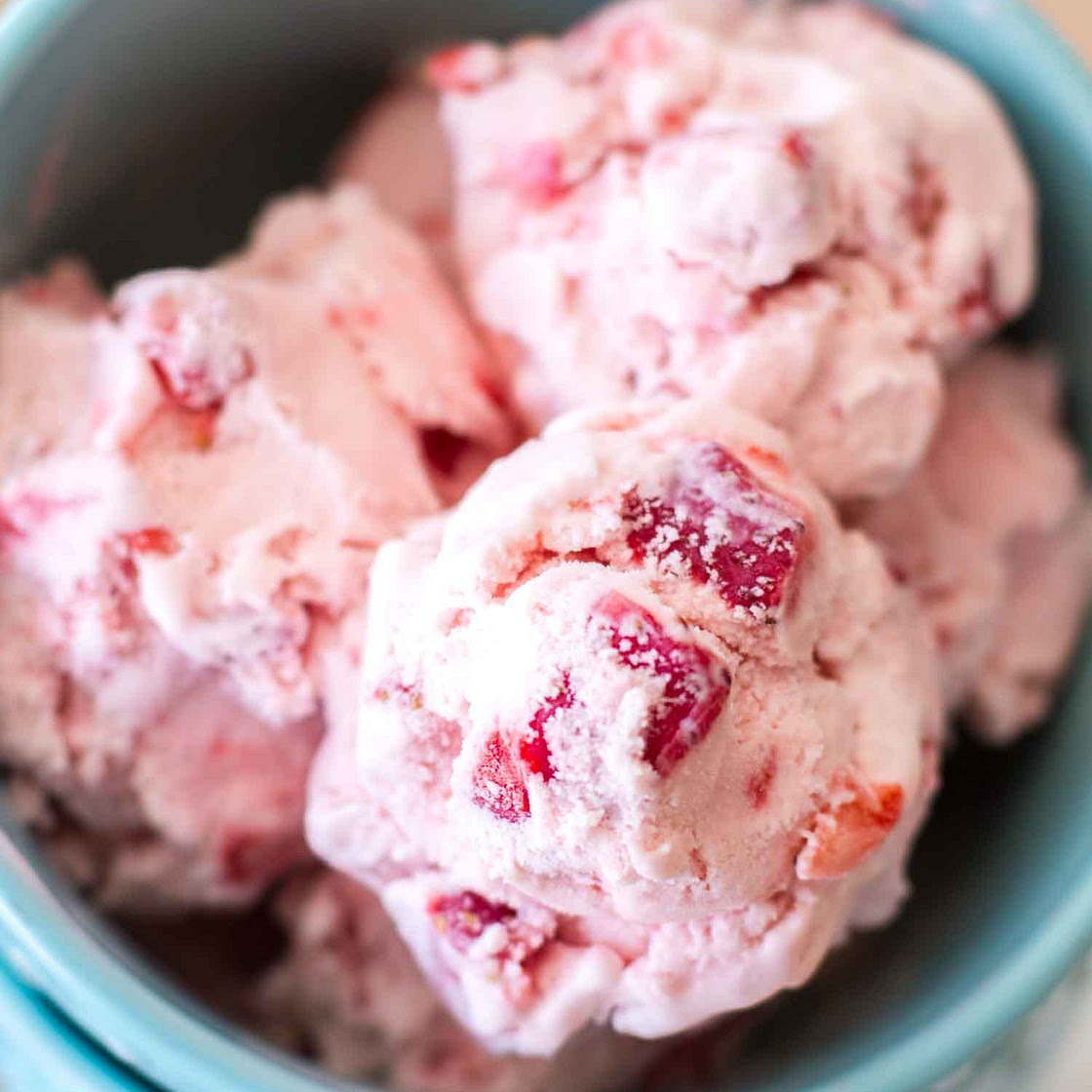 Homemade Strawberry Ice Cream
