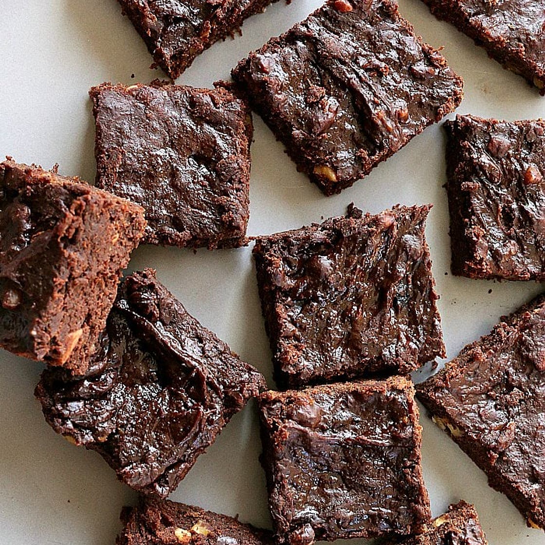 3 Ingredient Brownies (Whole30 & Paleo)
