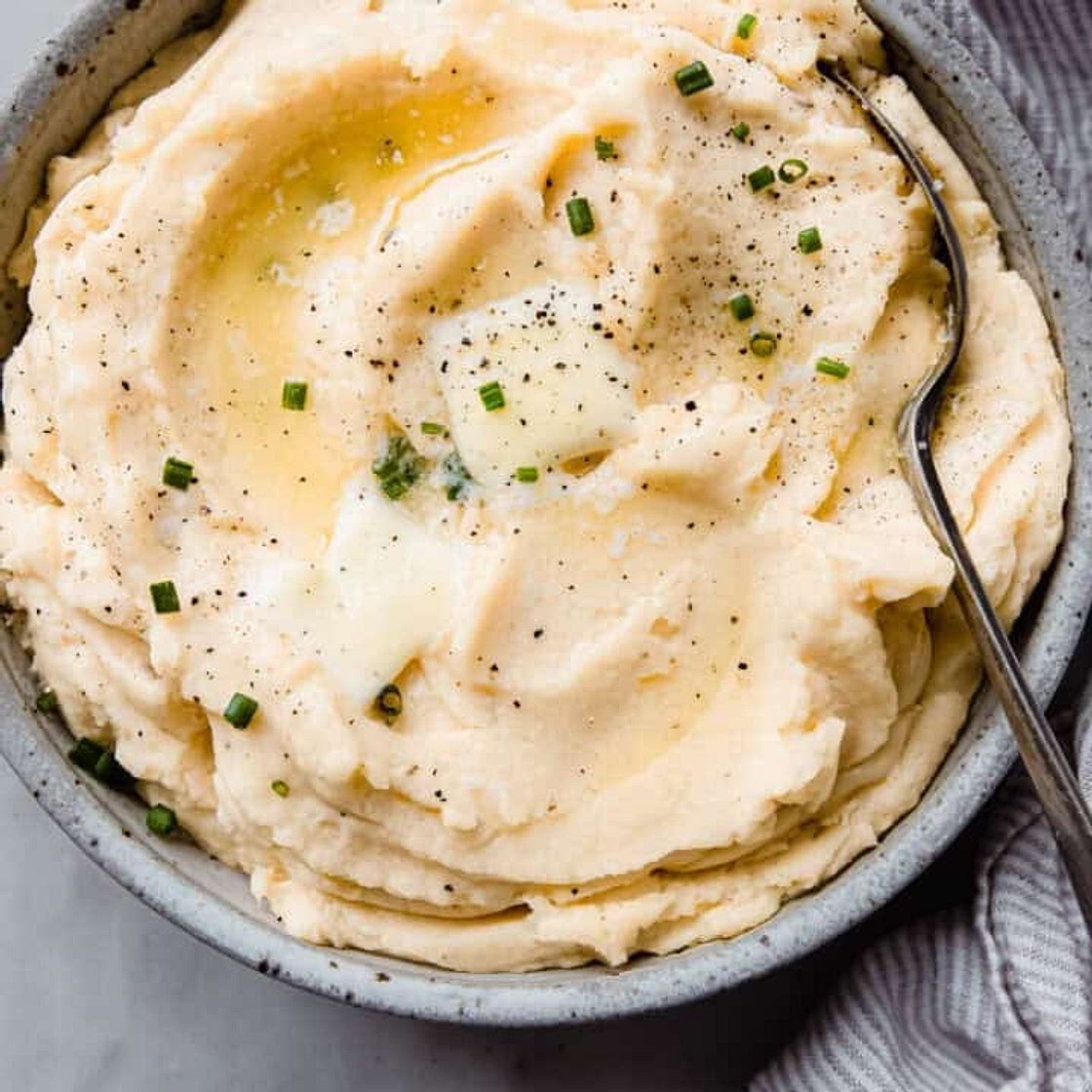 Seriously Amazing Cheddar Mashed Potatoes