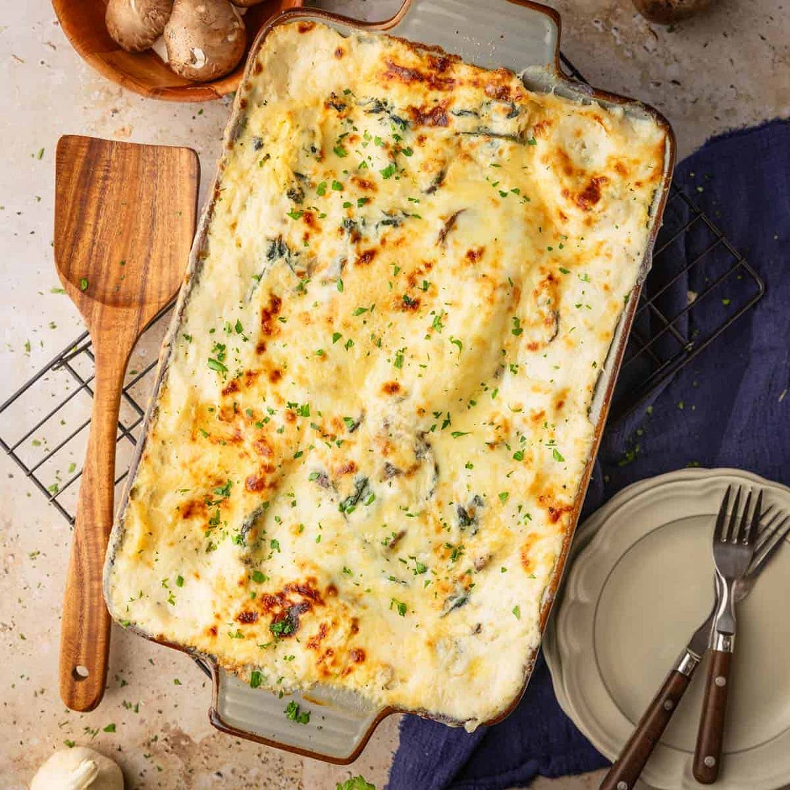 Creamy White Lasagna Recipe with Spinach and Mushrooms