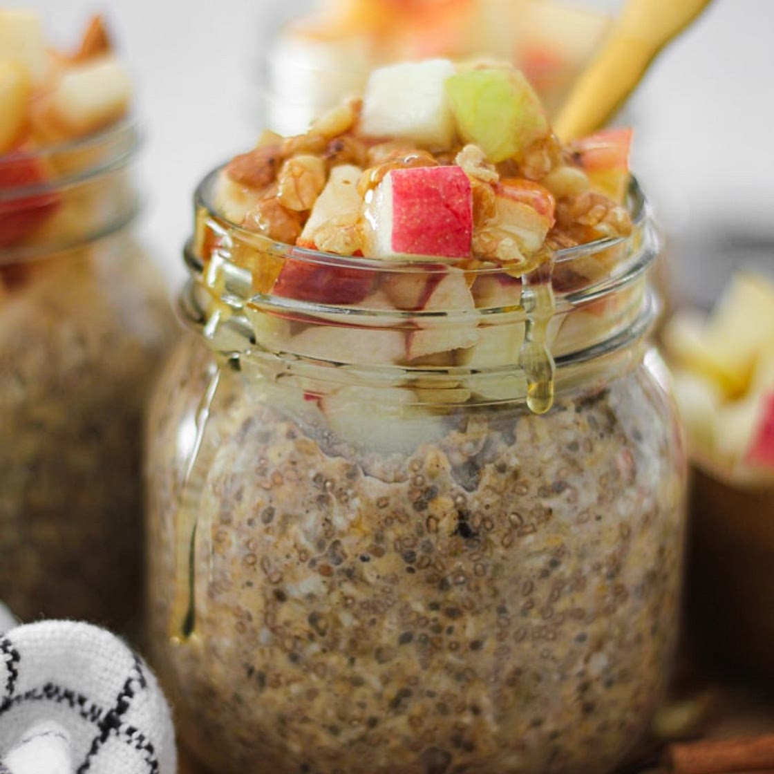 Easy Apple Pie Overnight Oats Recipe
