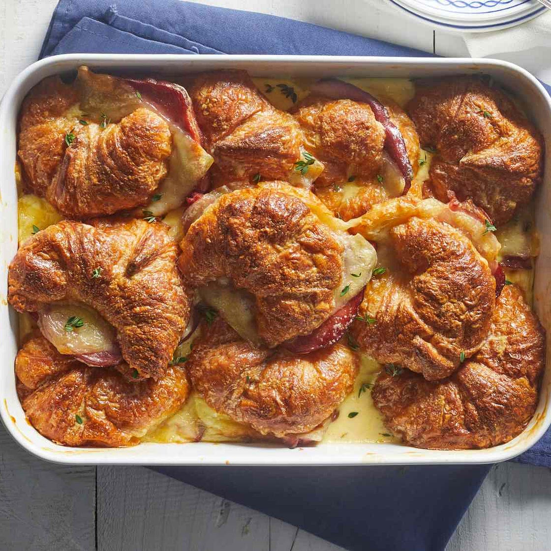 Stuffed Ham-and-Cheese Croissant Casserole