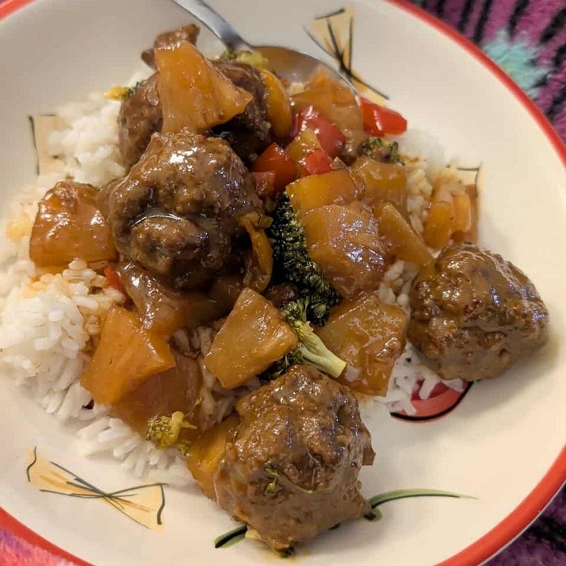 Crockpot sweet and sour meatballs 