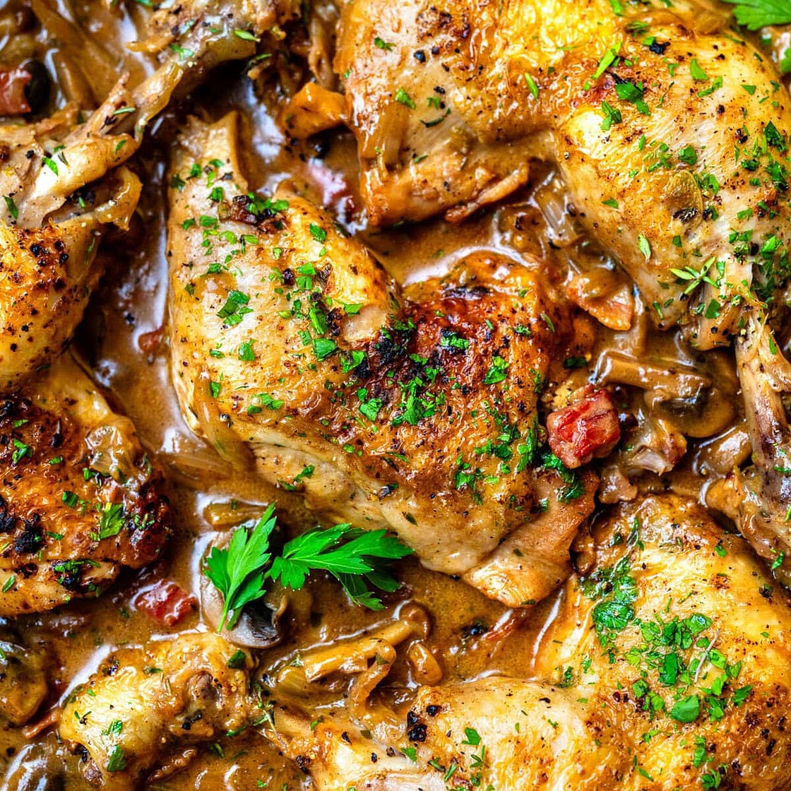 Coq au Vin Blanc (Chicken in White Wine Sauce)