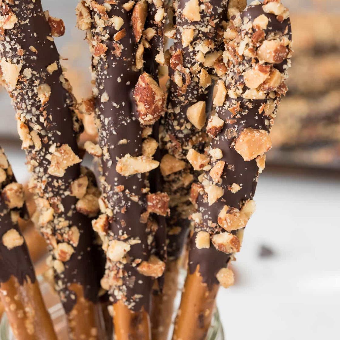 Chocolate Dipped Pretzels Recipe