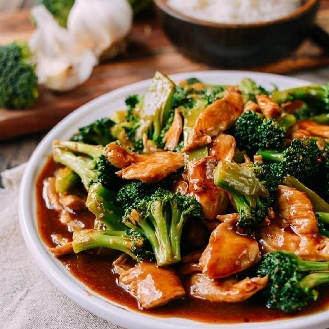 Chicken and Broccoli with Brown Sauce