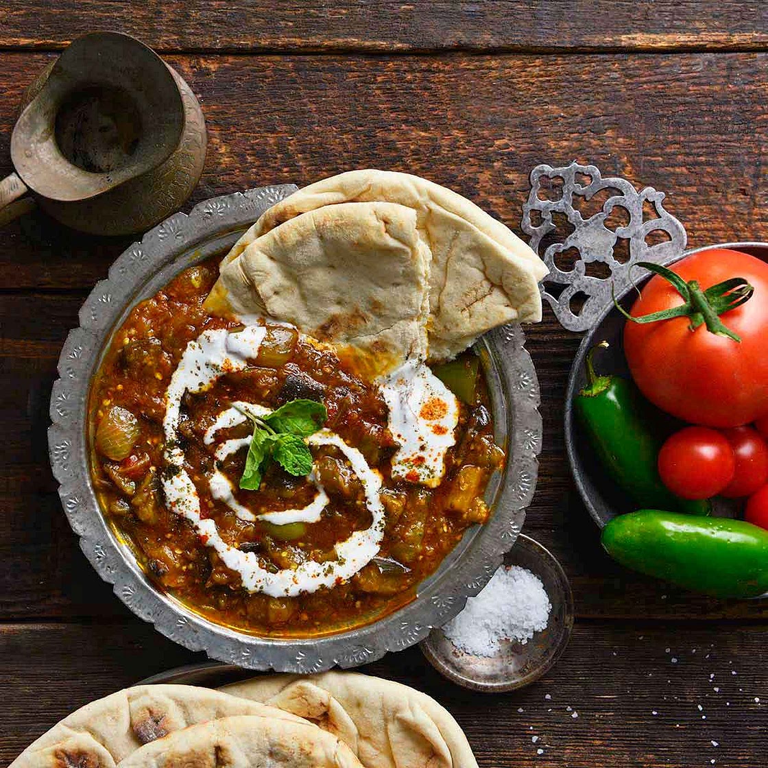 Borani Banjan Recipe (Afghan Eggplant Dish with Garlic Yogurt Sauce)